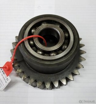 Vložené koleso spätného chodu na Zetor