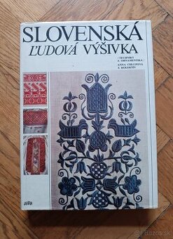 Ľudový odev, výšivky, modrotlač