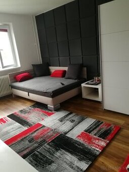 Prenájom 1 izbového bytu v centre LM