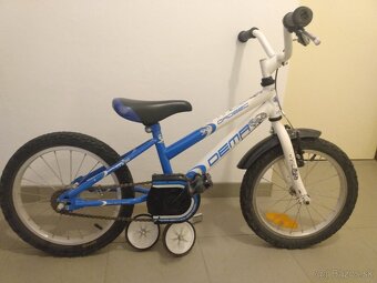 Detský bicykel 16 s pomocnými kolieskami a prilbou