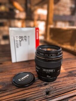 Canon EF 85mm f1,8