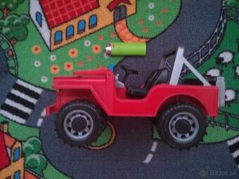 Bruder Jeep