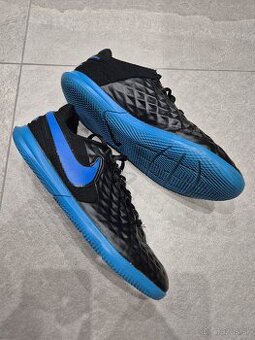 Halové futbalové tenisky č.38
