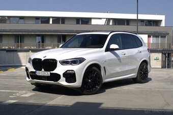 BMW X5 M50i xDrive AT8, 530k, odpočet DPH
