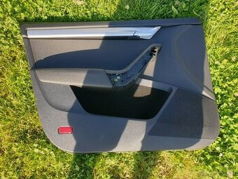 Predam 3 ks tapacirov Skoda Octavua 3 Combi