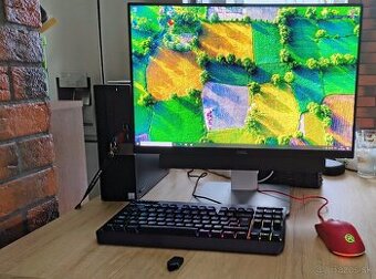 Dell Optiplex 5050 + monitor DELL U2415