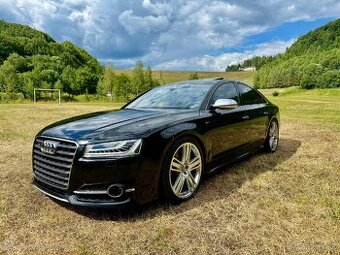 AUDI S8 4.0 TFSI V8
