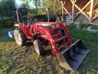 Traktor , malotraktor Hinomoto N209 s čelným nakladačom
