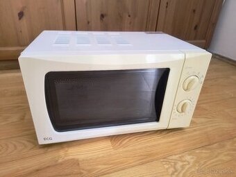 Mikrovlnná rúra ECG MTM 1701 B 700 W