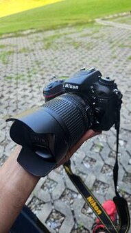Nikon d7100 18-105 VR