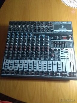 Behringer XENYX X 1832 USB Analógový mixpult