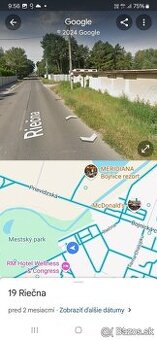 Reklamná plocha na Riečnej ulici v Prievidzi.