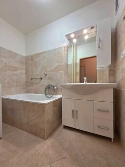 4 izbový byt 72 m² + loggia – Brigádnická