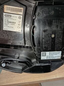 Pákový kávovar Delonghi