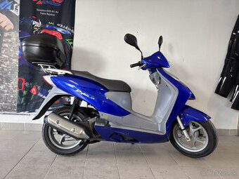 Honda SES125 Dylan