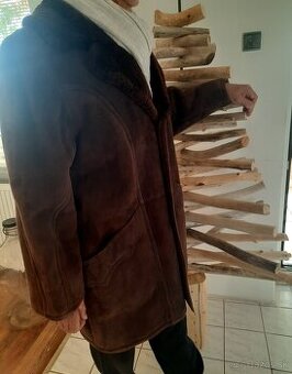 slovenský pánsky kožuch vo veľmi dobrom stave