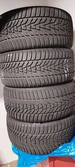 Predám 4ks zimné pneu Hankook 235/35 r 19