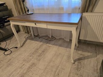 dreveny stol v provens style+lampa
