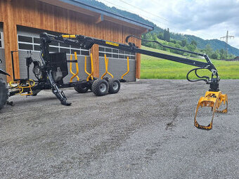 Lesný príves COUNTRY C720/T110D s hydraulickou rukou 7,2 m