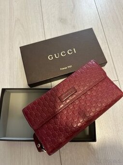Gucci penazenka