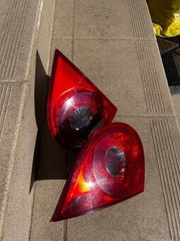 Zadné svetlá Golf 5