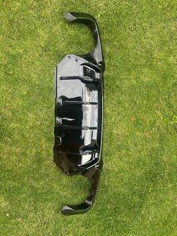 Competition Difuzor na M-paket naraznik pre F10/F11 BMW 5