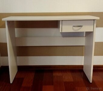 Biely písací stôl