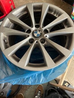 Hliníkové disky BMW Style 390 V-Spoke R17