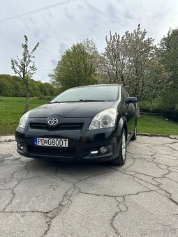 Predám Toyotu Corollu Verso 2.2 D 135 Terra