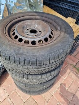 Plechové disky 5x112 r15 + puklice Volkswagen