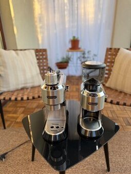 Delonghi dedica kavovar + mlyncek