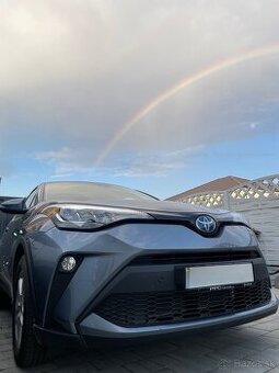 Toyota C-HR, 1.8 Hybrid, tmavá sivá metalíza
