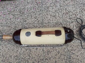 Vysávač - 1