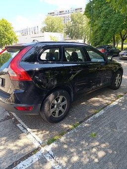 Predám Volvo XC60 r.v. 2010, päť valec, diesel, 120KW