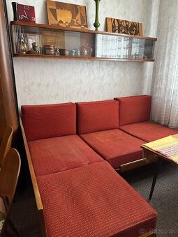 Retro rozkladacia sedačka