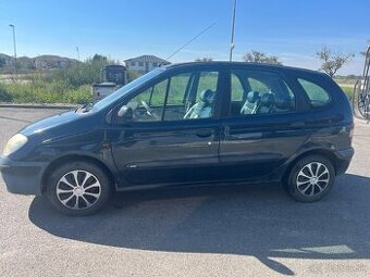 Renault scenic