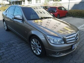Mercedes-Benz C200kompresor 135kw W204 2007 manuál