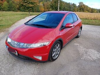 Predám Honda Civic 1.8i vTec