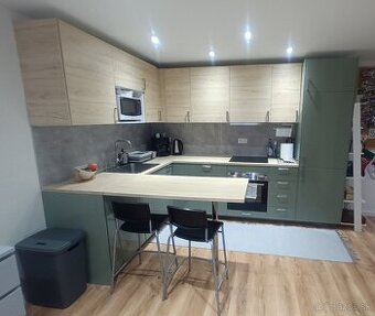 IKEA dvierka a čelá ASKERSUND + KALLARP