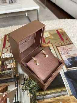 Náušnice so vsadenými kameňmi