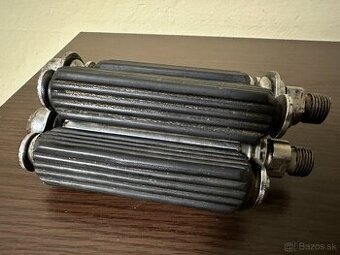 ČZ pedále TOP STAV