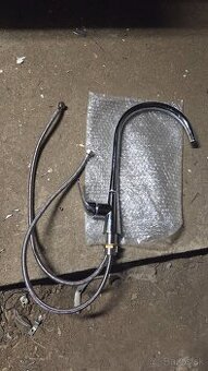 Stojanková vodovodná batéria.