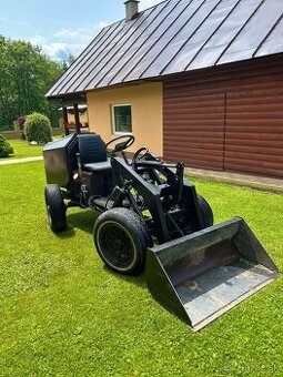 Traktor čelný nakladač