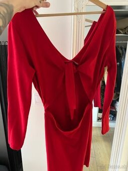 Červené šaty