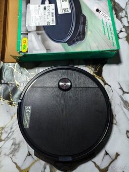 Robotický vysávač