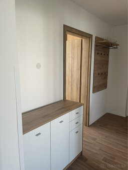 Prenájom 3-izb. byt po kompl.rekonštr. s garážou a pivnicou