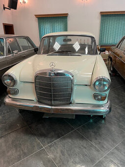 Mercedes 110-200 D