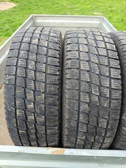 215 / 65 R16 C