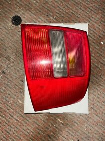 Audi A6 C5 Avant zadne svetla