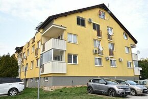 Veľkometrážny 4-izbový byt v Pezinku aj s garážou v suteréne